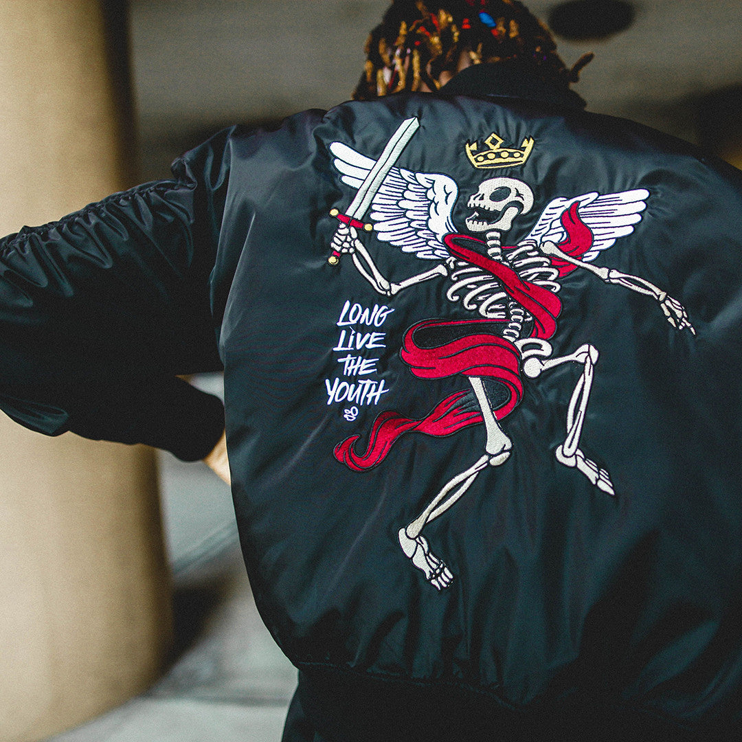 embroidery_bomber_black_2-s.