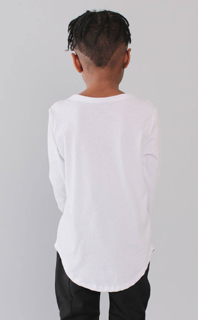 Entree Kids Fashion Curved Hem Pocket White Long Sleeve – Entree Lifestyle